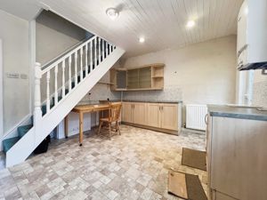 KITCHEN- click for photo gallery